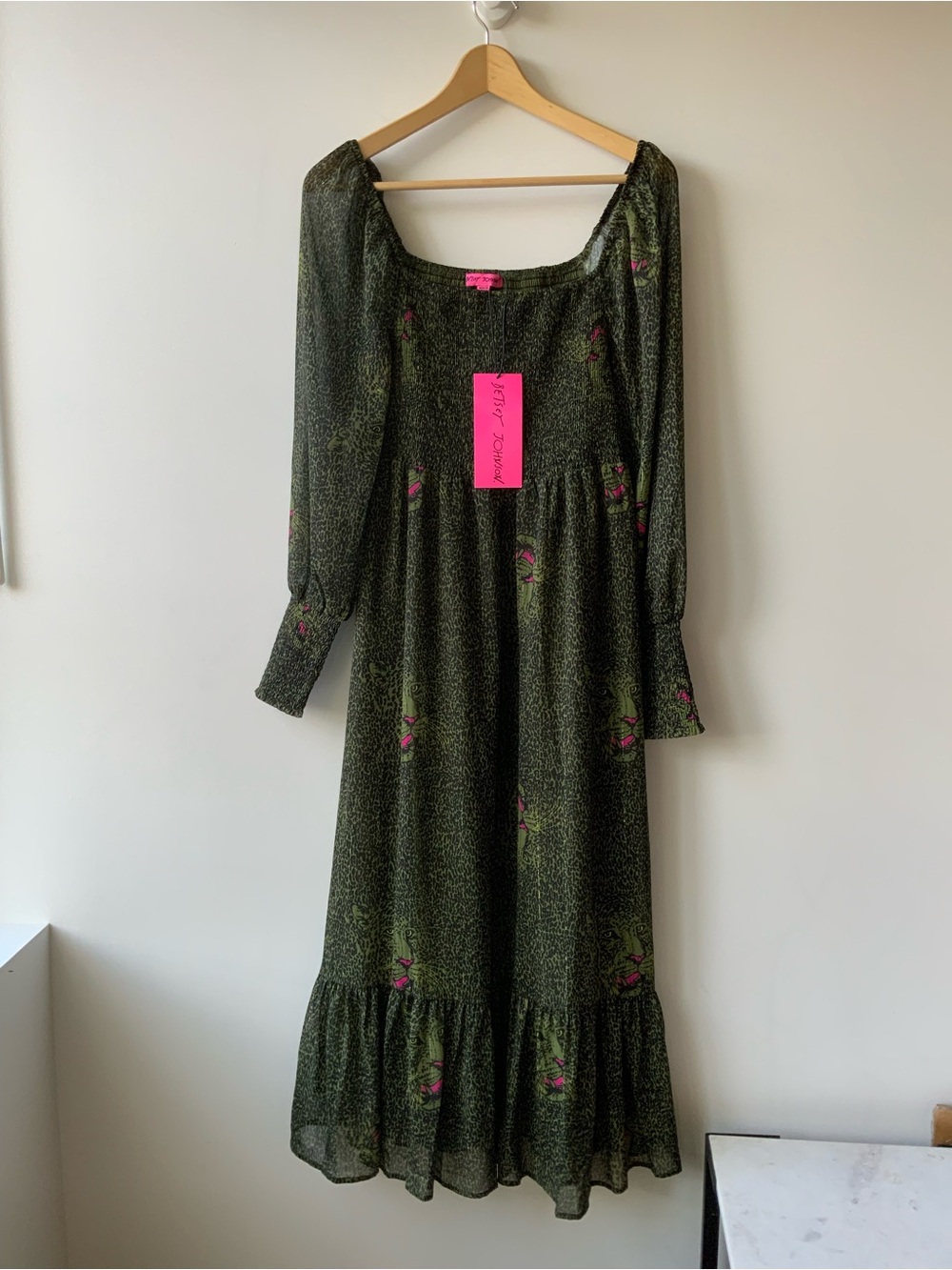 NWT Betsey Johnson Olive Green Animal print leopardLong Sleeve Midi Dress - Med - Picture 2 of 8